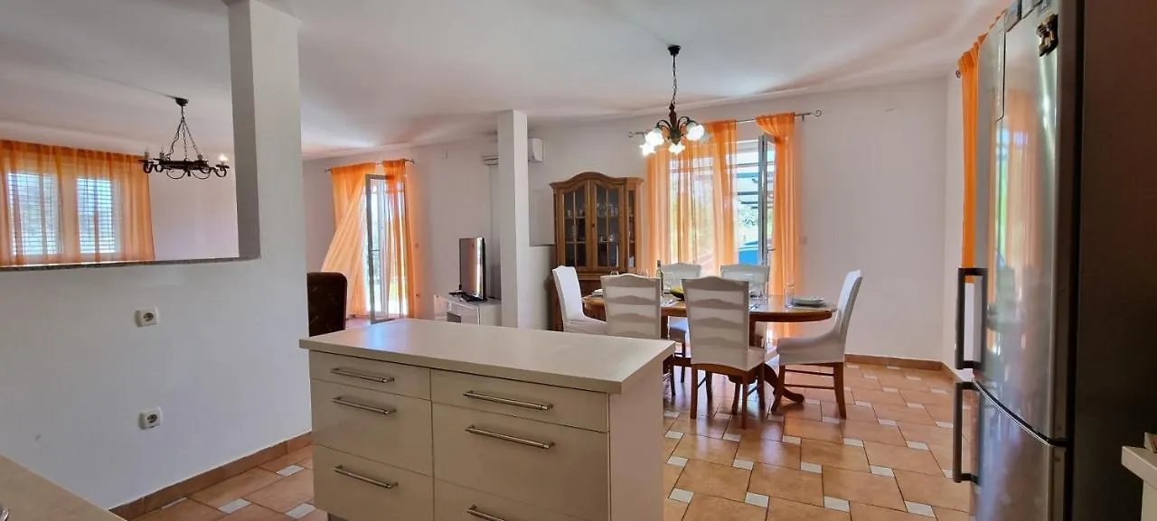House Fortica Pula Holiday home